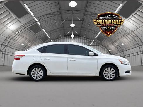 Used 2014 Nissan Sentra SV FWD image 7