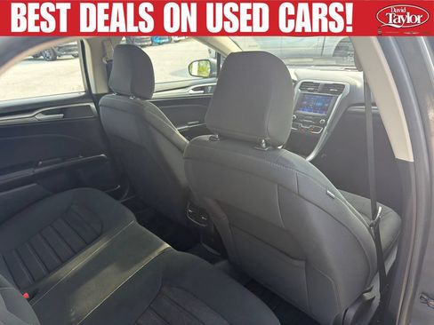 Used 2020 Ford Fusion SE FWD image 38