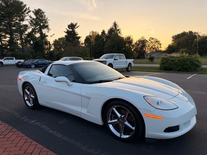Used 2013 Chevrolet Corvette Coupe RWD image 4