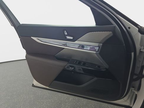 Certified 2023 BMW 760i xDrive 760i xDrive image 27