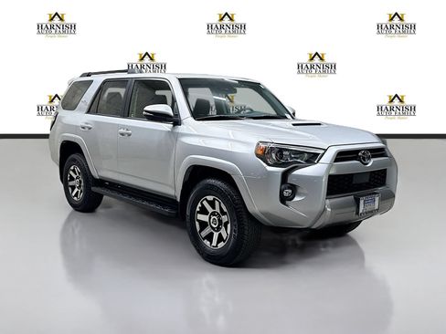 Used 2024 Toyota 4Runner TRD Off-Road Premium AWD/4WD image 3