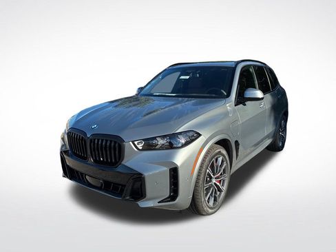 New 2026 BMW X5 xDrive50e w/ M Sport Package AWD/4WD image 7