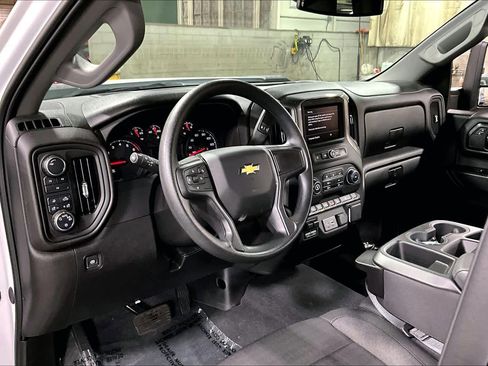 Used 2025 Chevrolet Silverado 2500 Custom w/ Custom Value Package AWD/4WD image 18