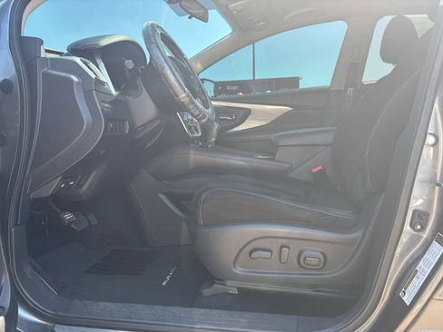Used 2017 Nissan Rogue SL w/ SL Premium Package AWD/4WD image 11