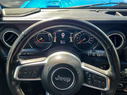 Used 2021 Jeep Wrangler Unlimited Sahara AWD/4WD image 20