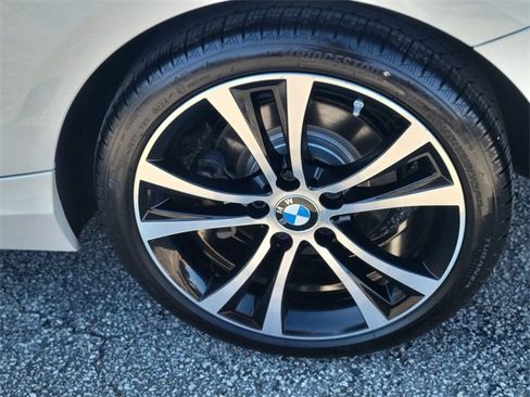 Used 2020 BMW 230i Coupe w/ Premium Package image 7