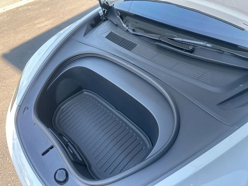 Used 2025 Tesla Model 3 Long Range RWD image 30