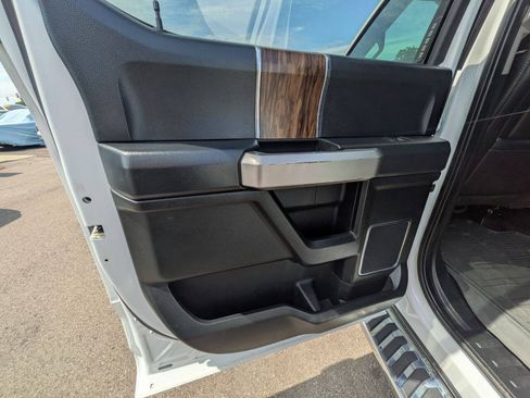 Used 2019 Ford F150 Lariat w/ Equipment Group 501A Mid AWD/4WD image 24