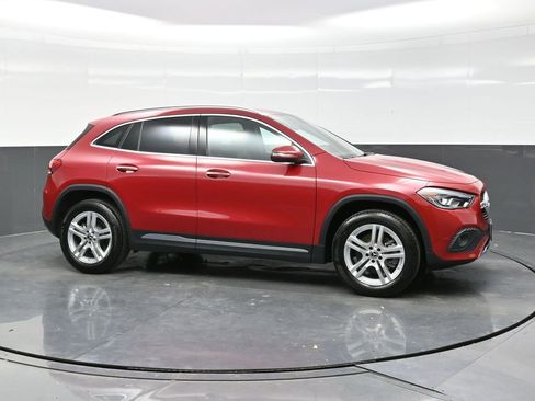 Used 2022 Mercedes-Benz GLA 250 4MATIC image 8