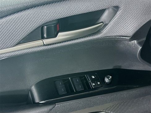 Used 2025 Toyota Camry SE image 24
