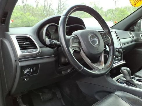 Used 2019 Jeep Grand Cherokee Limited w/ Luxury Group II image 14