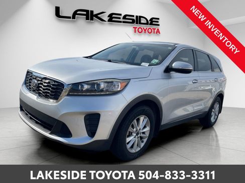 Used 2019 Kia Sorento LX image 1
