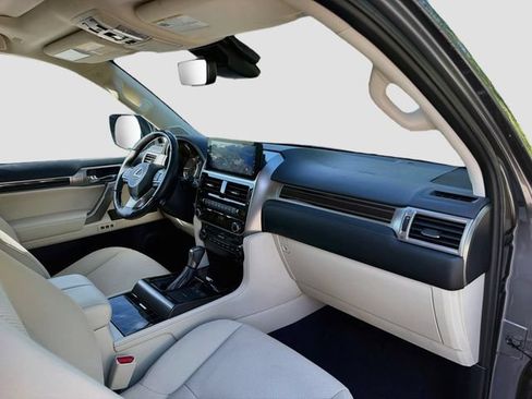 Used 2023 Lexus GX 460 Premium w/ Premium Package AWD/4WD image 14