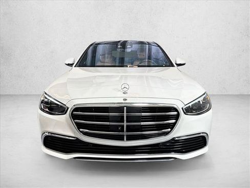 Used 2024 Mercedes-Benz S 580 4MATIC Sedan image 2