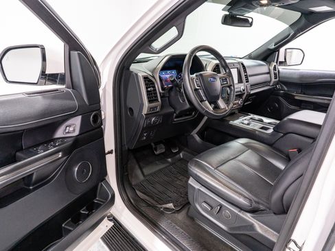 Used 2019 Ford Expedition Max XLT w/ Equipment Group 202A RWD image 12