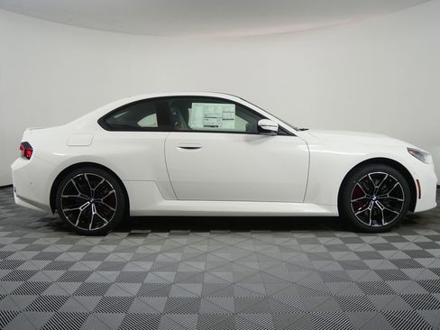 New 2026 BMW M2 image 2