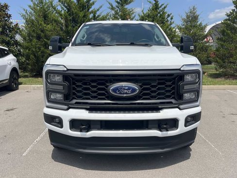 Used 2024 Ford F250 Lariat w/ Sport Appearance Package AWD/4WD image 2