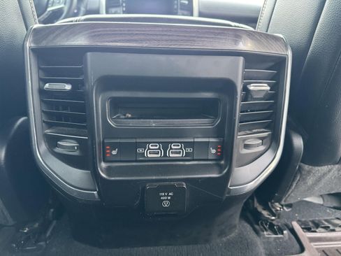 Used 2025 RAM 1500 Laramie image 32