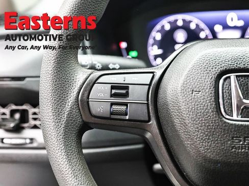 Used 2025 Honda Accord LX image 15