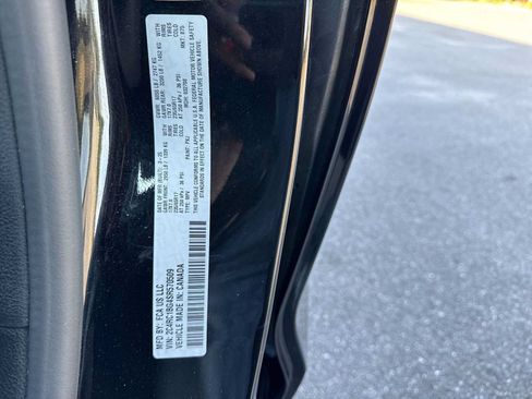 Used 2025 Chrysler Pacifica Select FWD image 43