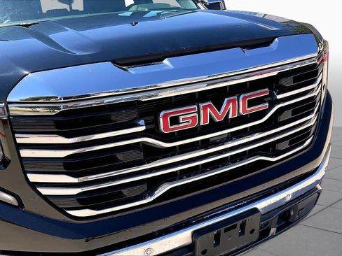 Used 2026 GMC Sierra 1500 SLT AWD/4WD image 30