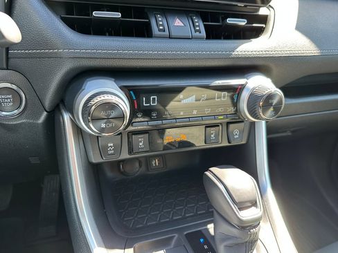 Used 2025 Toyota RAV4 XLE Premium FWD image 31