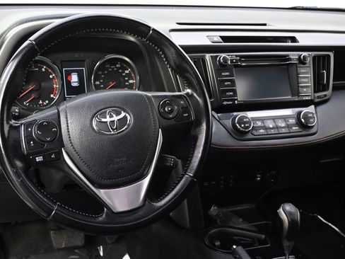 Used 2016 Toyota RAV4 SE AWD/4WD image 9