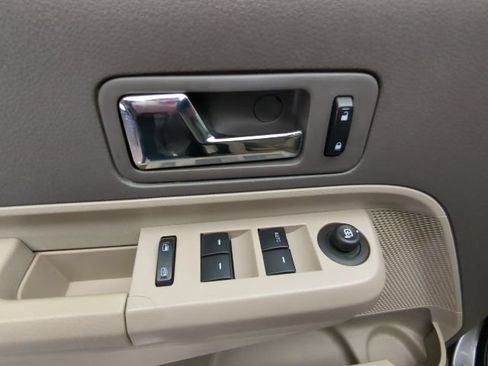 Used 2010 Ford Edge SEL FWD image 25