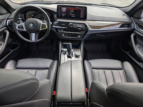 Used 2022 BMW 530i 530i w/ M Sport Package image 25
