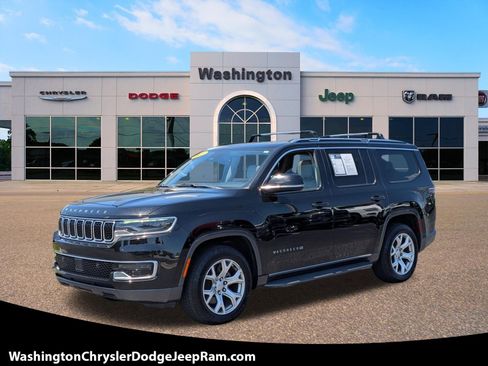 Used 2022 Jeep Wagoneer Series I w/ Premium Group I AWD/4WD image 1