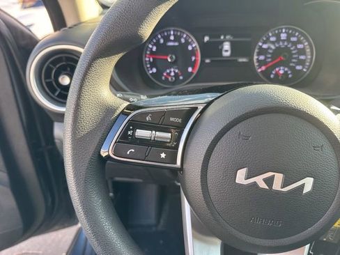 Used 2023 Kia Forte LXS w/ LXS Technology Package image 12