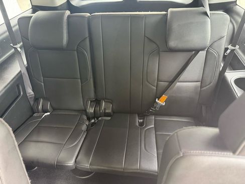 Used 2020 Chevrolet Suburban LT w/ RST Edition AWD/4WD image 18