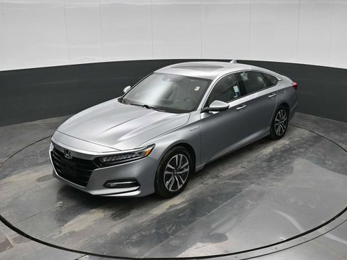 Used 2019 Honda Accord Touring image 25