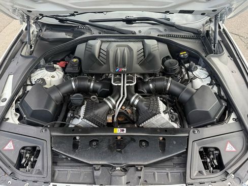 Used 2016 BMW M5 RWD image 20