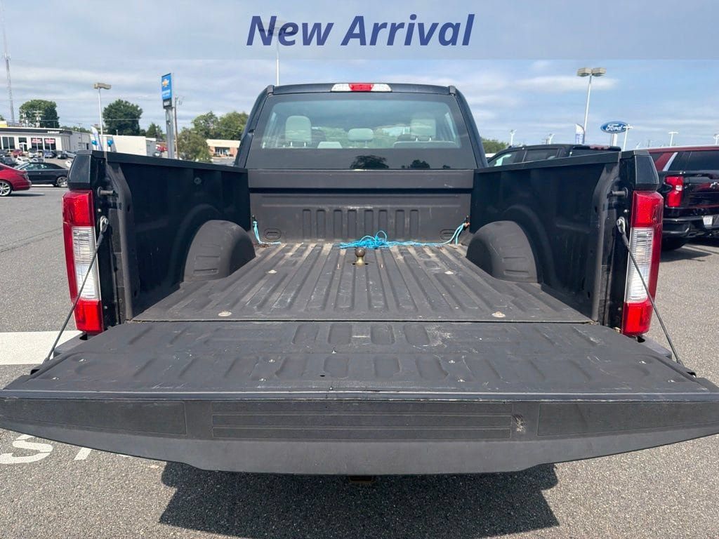 Used 2019 Ford F250 XL w/ Power Equipment Group AWD/4WD image 10