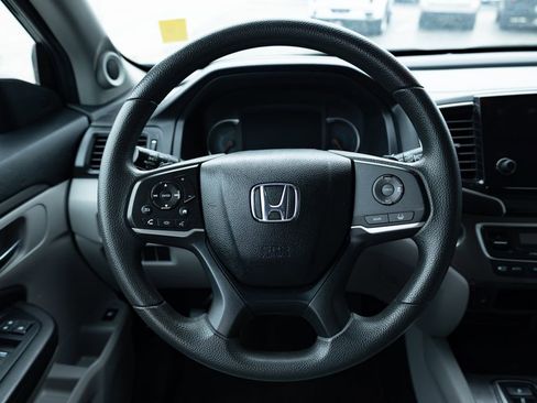 Used 2021 Honda Pilot EX image 18