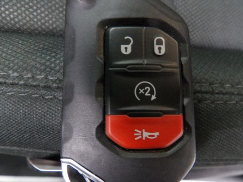 Used 2021 Jeep Gladiator Sport AWD/4WD image 63