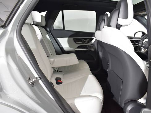 Certified 2026 Mercedes-Benz GLC 300 GLC 300 image 24