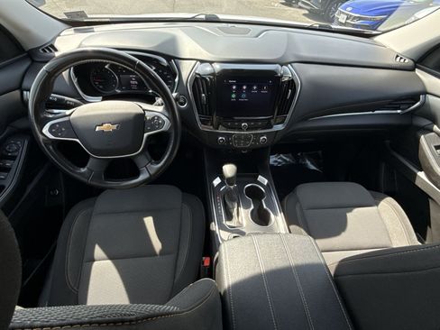 Used 2021 Chevrolet Traverse LT FWD image 23