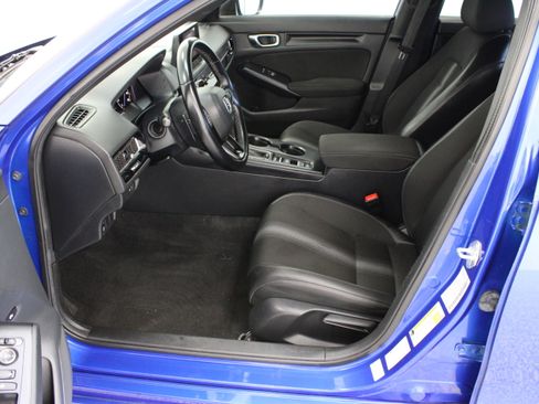 Used 2023 Honda Civic Sport image 14
