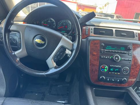 Used 2012 Chevrolet Suburban LT AWD/4WD image 30