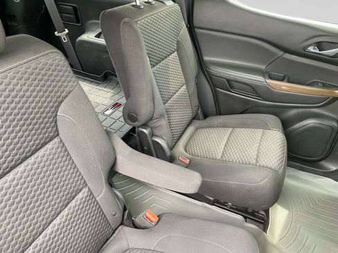 Used 2018 GMC Acadia SLE w/ Driver Alert Package I AWD/4WD image 13