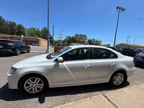 Used 2017 Volkswagen Jetta S FWD image 4