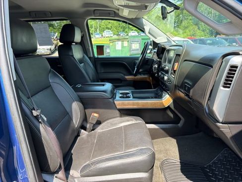 Used 2017 Chevrolet Silverado 2500 LTZ AWD/4WD image 28