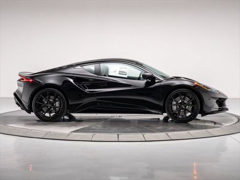 Used 2025 Lotus Emira RWD image 6