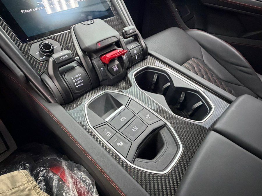 Used 2023 Lamborghini Urus S AWD/4WD image 90
