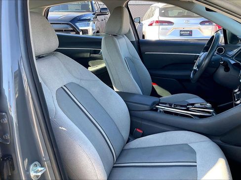 Used 2020 Hyundai Sonata SEL w/ Convenience Package image 9
