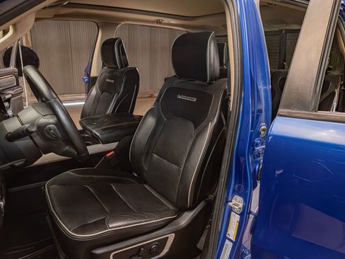 Used 2019 RAM 1500 Laramie AWD/4WD image 20