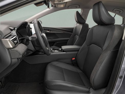 Certified 2025 Toyota Camry XLE FWD image 16