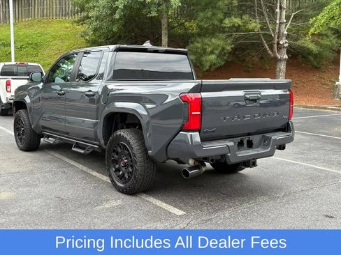 Used 2025 Toyota Tacoma SR5 AWD/4WD image 6